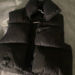 Amazon Puffer vest. Extra small women.